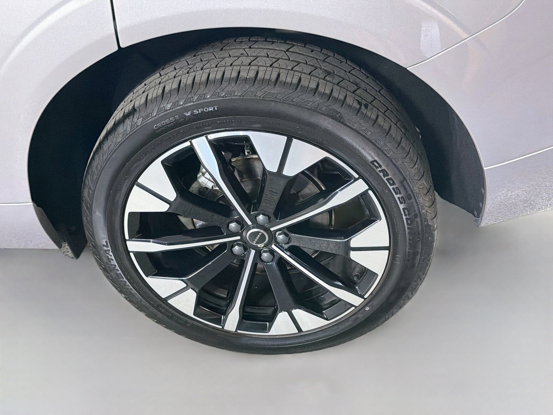 Used 2026 Volvo XC60 B5 Plus AWD/4WD image 31