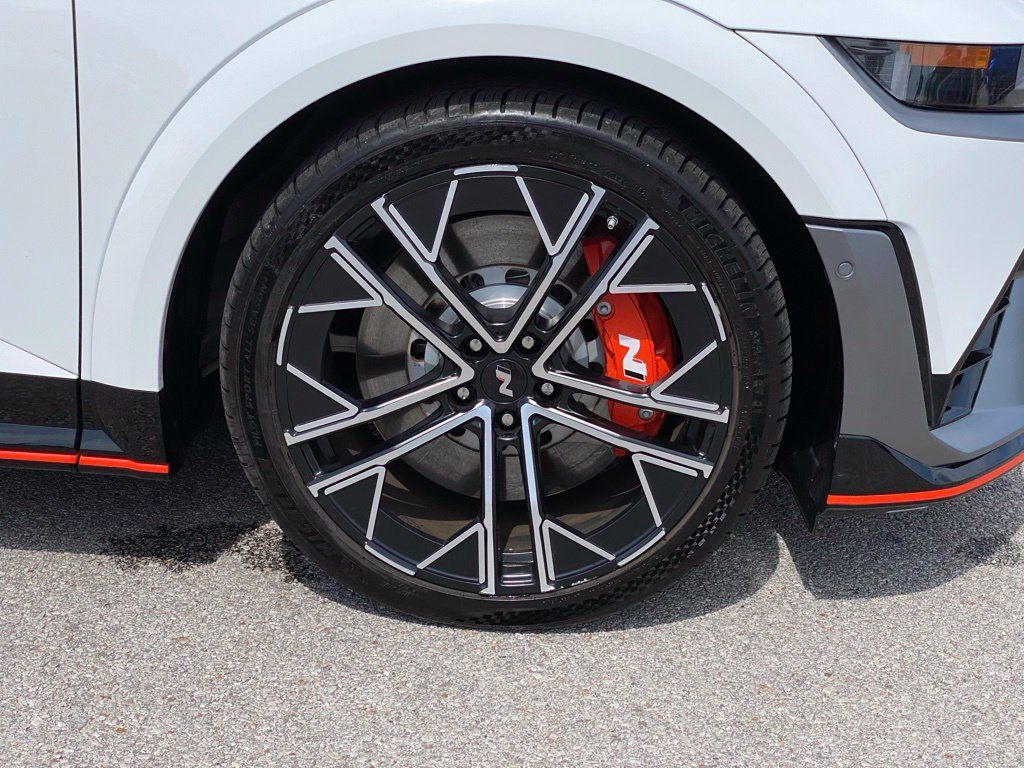 Used 2025 Hyundai Ioniq 5 N AWD/4WD image 32