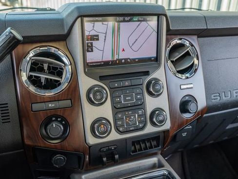 Used 2013 Ford F250 Lariat w/ Lariat Ultimate Pkg image 26