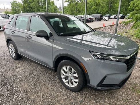 Used 2023 Honda CR-V LX image 2