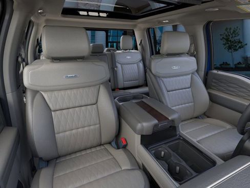 New 2026 Ford F450 Platinum w/ Platinum Plus Package image 10