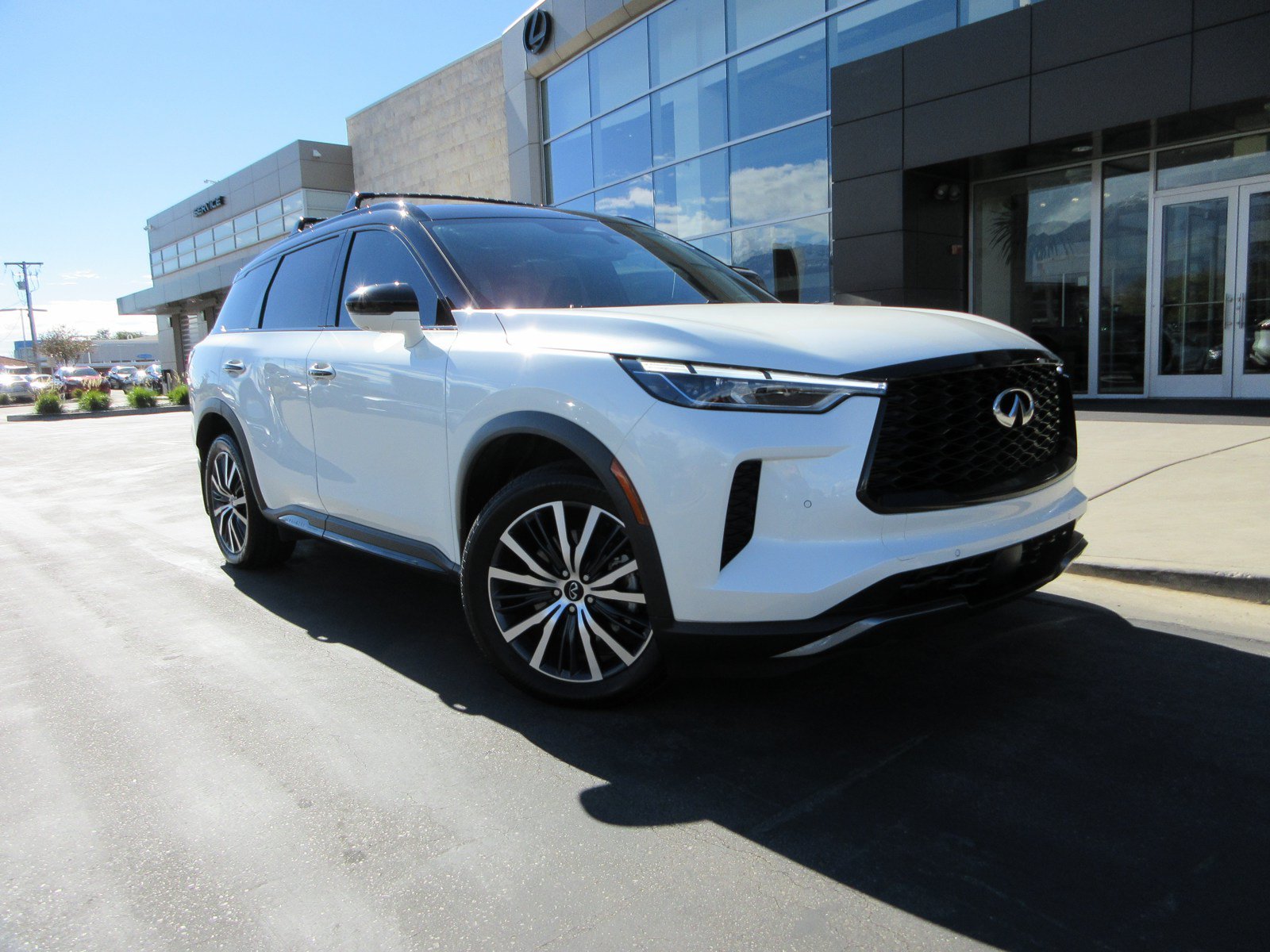 Used 2025 INFINITI QX60 Autograph w/ Cargo Package AWD/4WD image 14