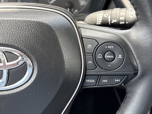 Used 2024 Toyota Corolla Cross LE FWD image 20