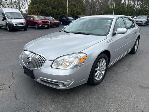 Used 2011 Buick Lucerne CXL w/ Driver Confidence Package image 7