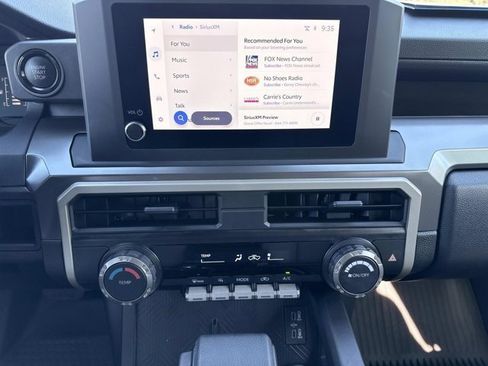 Used 2025 Toyota Tacoma SR5 image 28