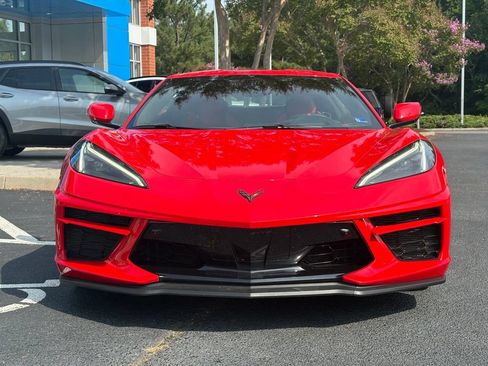 Used 2022 Chevrolet Corvette Stingray Preferred Cpe w/ Z51 Performance Package RWD image 3