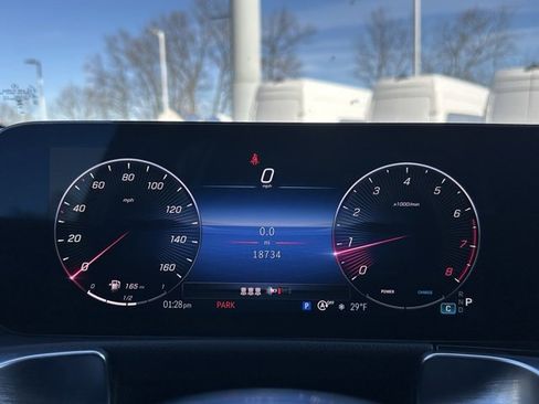 Certified 2024 Mercedes-Benz GLB 250 4MATIC image 19