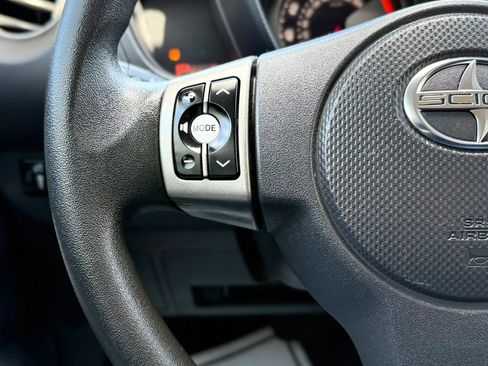 Used 2011 Scion xD FWD image 13