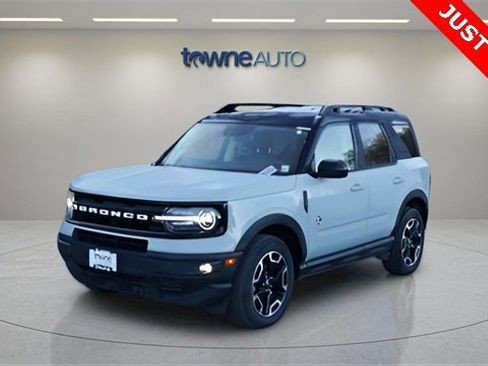 Used 2024 Ford Bronco Sport Outer Banks image 1