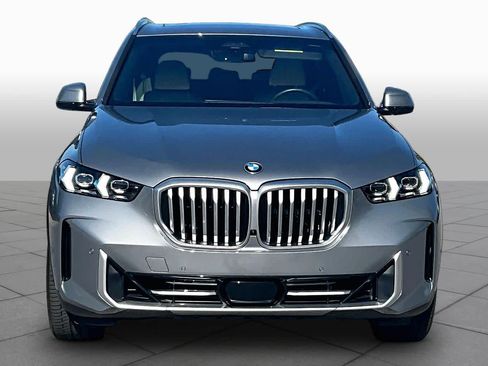 Used 2026 BMW X5 xDrive40i AWD/4WD image 3