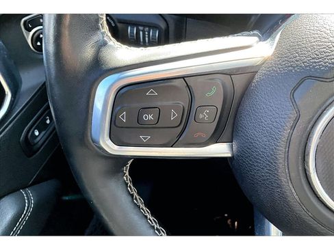 Used 2020 Jeep Wrangler Unlimited Sahara AWD/4WD image 25