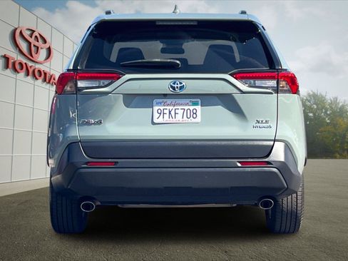 Certified 2023 Toyota RAV4 XLE AWD/4WD image 4