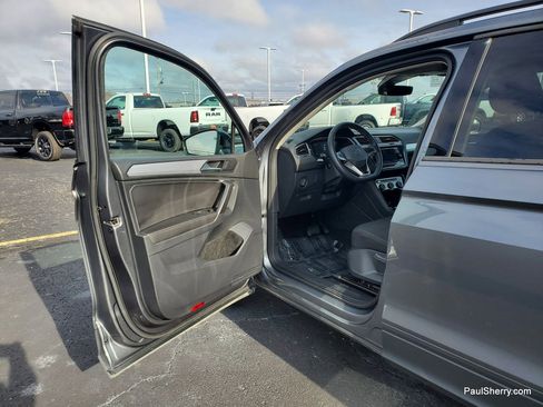 Used 2024 Volkswagen Tiguan S image 16