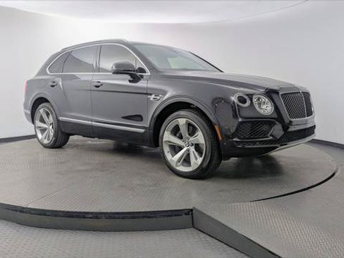 Used 2019 Bentley Bentayga AWD/4WD image 12