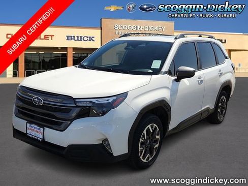 Certified 2025 Subaru Forester Premium AWD/4WD image 1