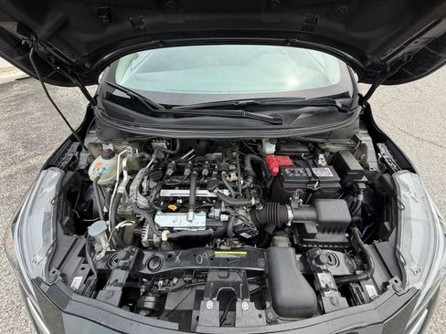 Used 2025 Nissan Versa SV FWD image 27
