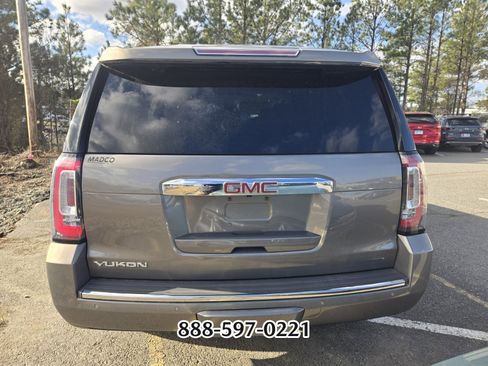 Used 2019 GMC Yukon Denali w/ Denali Ultimate Package image 7