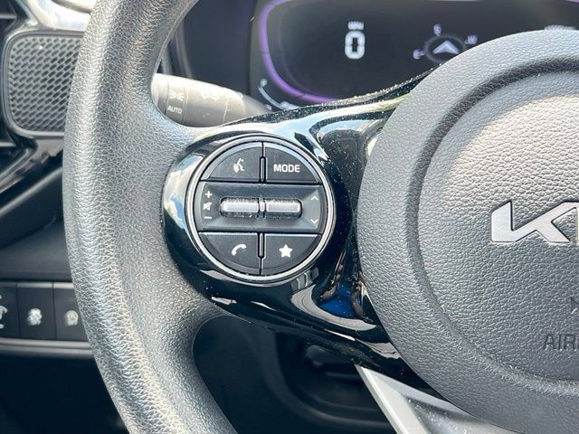 Certified 2023 Kia Soul S FWD image 7