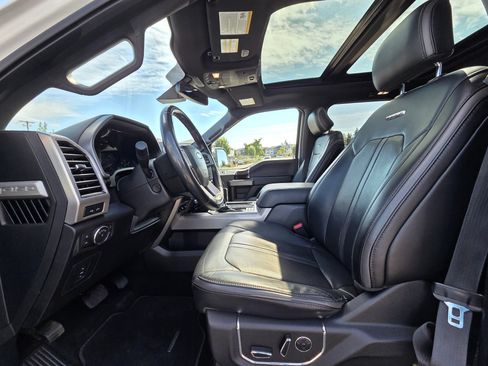 Used 2017 Ford F150 Platinum w/ Technology Package AWD/4WD image 27
