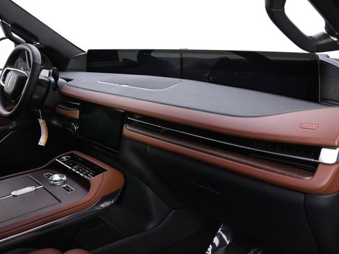 New 2026 Lincoln Navigator Reserve image 15