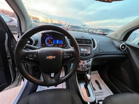 Used 2015 Chevrolet Trax LT FWD image 22