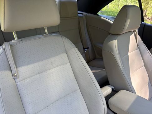Used 2012 Volkswagen Eos Komfort FWD image 16
