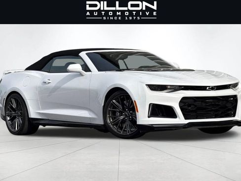 Used 2022 Chevrolet Camaro ZL1 RWD image 10