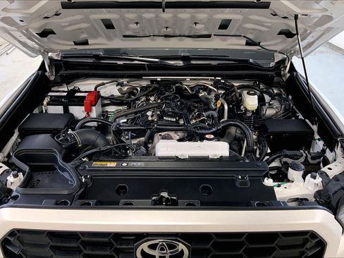 Used 2025 Toyota 4Runner TRD Sport AWD/4WD image 30
