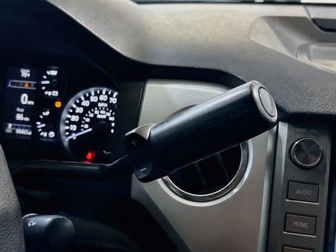 Used 2018 Toyota Tundra SR5 AWD/4WD image 13