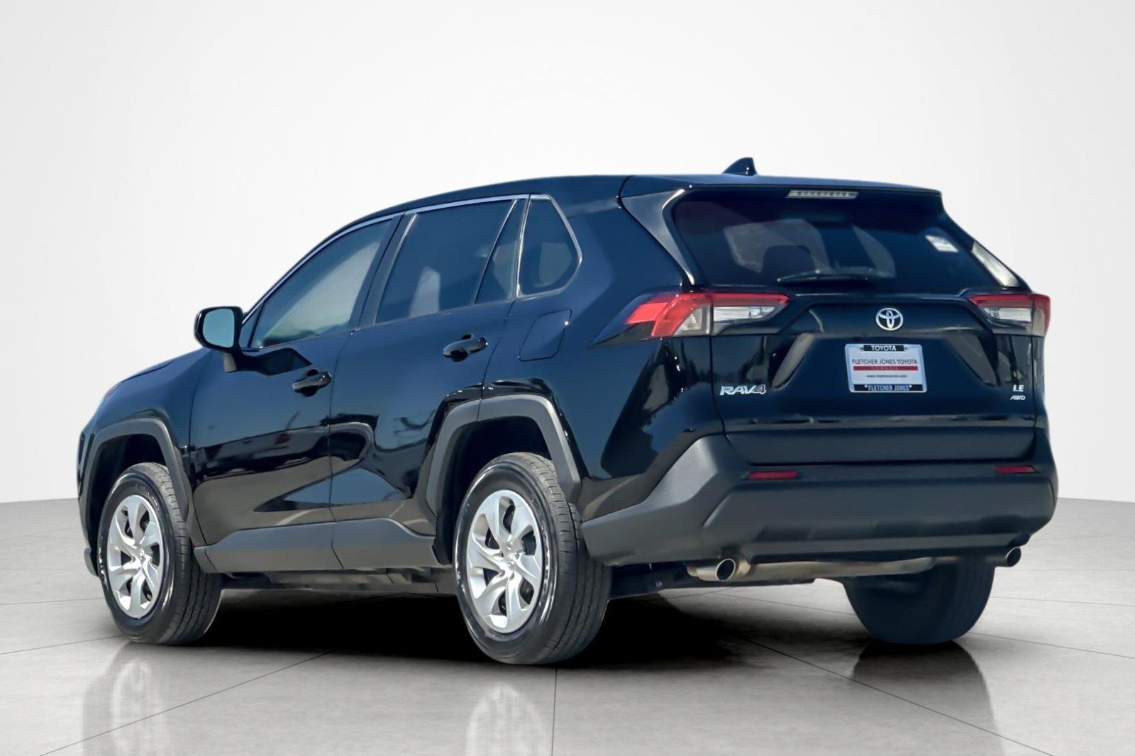 Certified 2025 Toyota RAV4 LE AWD/4WD image 3