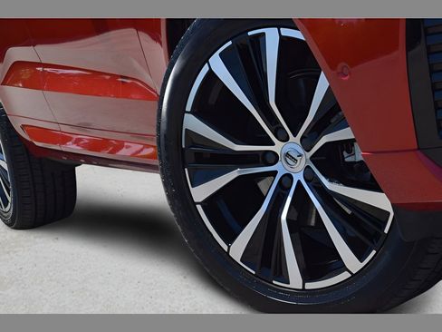 Certified 2023 Volvo XC60 B5 Plus w/ Climate Package AWD/4WD image 11