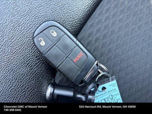 Used 2024 Jeep Compass Latitude AWD/4WD image 57