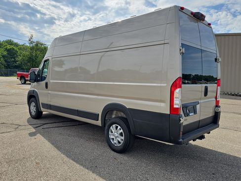 Used 2026 RAM ProMaster 3500 w/ Quick Order Package 22G SLT FWD image 3