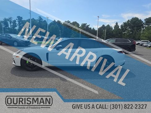 Used 2018 Porsche Panamera 4 AWD/4WD image 5