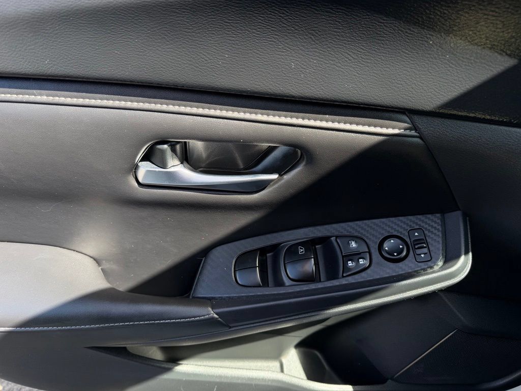 Used 2023 Nissan Sentra S FWD image 18