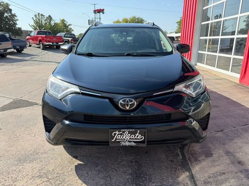 Used 2018 Toyota RAV4 LE w/ All Weather Liner Package AWD/4WD image 3