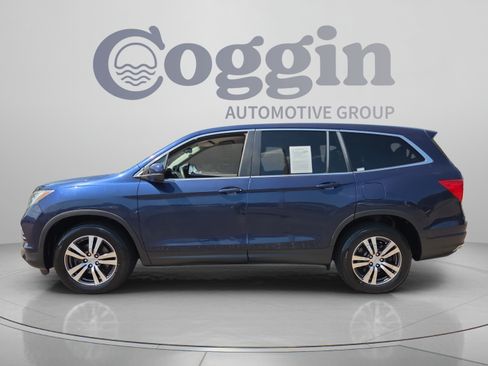 Certified 2017 Honda Pilot EX image 2
