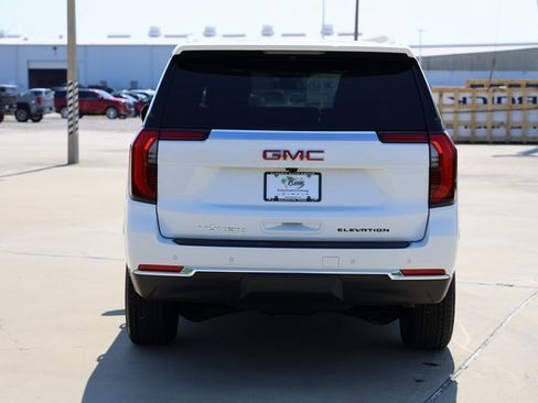 New 2026 GMC Yukon Elevation image 7