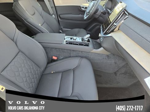New 2026 Volvo XC90 B6 Plus w/ Protection Package Premier image 13