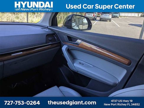 Used 2021 Audi Q5 Premium Plus image 21