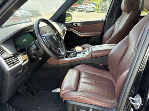 Used 2020 BMW X5 xDrive40i w/ Premium Package AWD/4WD image 3