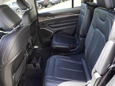 Certified 2023 Jeep Grand Cherokee L Limited AWD/4WD image 17