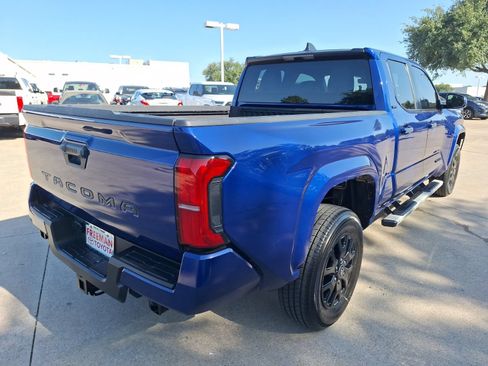 Used 2025 Toyota Tacoma SR5 RWD image 6