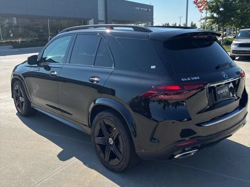 Used 2024 Mercedes-Benz GLE 580 4MATIC image 4
