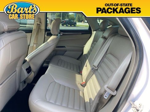 Used 2019 Ford Fusion SEL FWD image 18