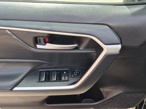 Used 2024 Toyota RAV4 XLE FWD image 18
