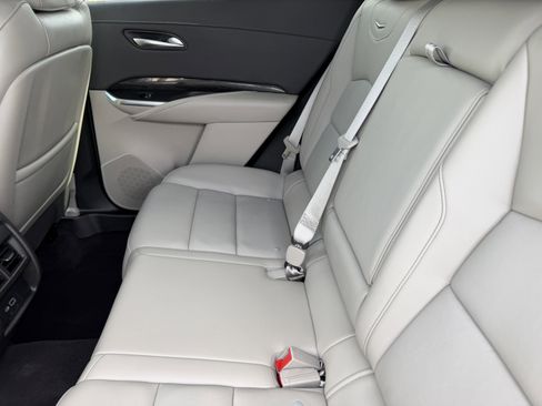 Used 2023 Cadillac XT4 Premium Luxury image 17