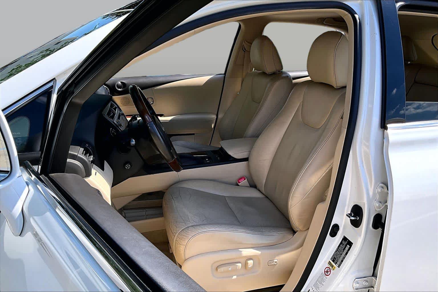 Used 2013 Lexus RX 450h FWD w/ Navigation Pkg image 7