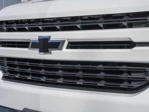 Used 2021 Chevrolet Silverado 1500 RST image 11