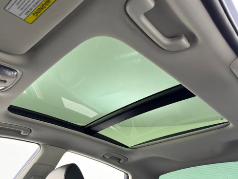 Used 2018 Kia Optima S w/ Panoramic Sunroof Package image 11